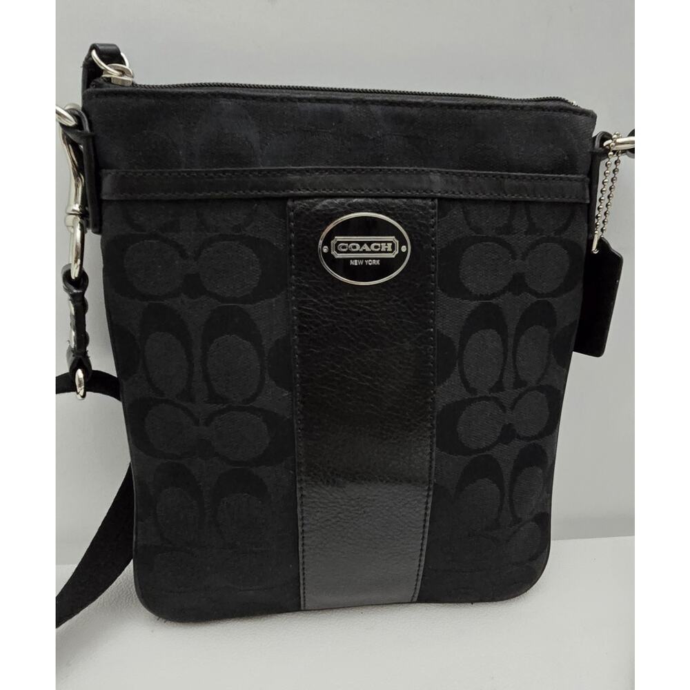Coach Signature Logo Collection Shoulder Bag Crossbody Swingpack Black